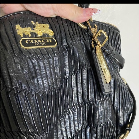 COACH *MADISON* COLLECTION!! - Picture 2 of 6